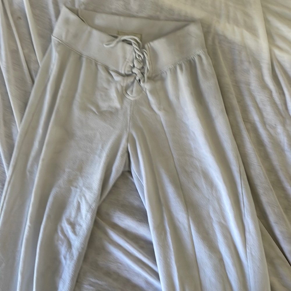 Women’s sweat pants